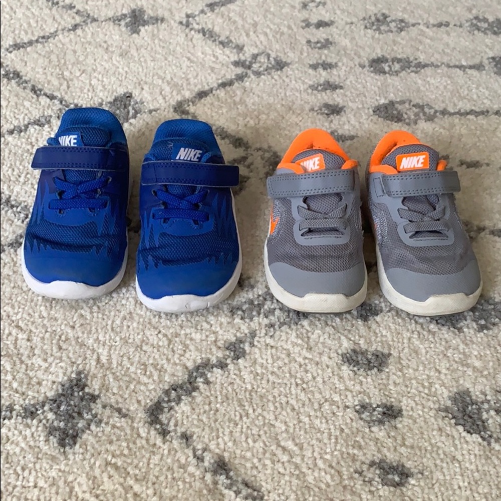 Toddler Nike shoe lot